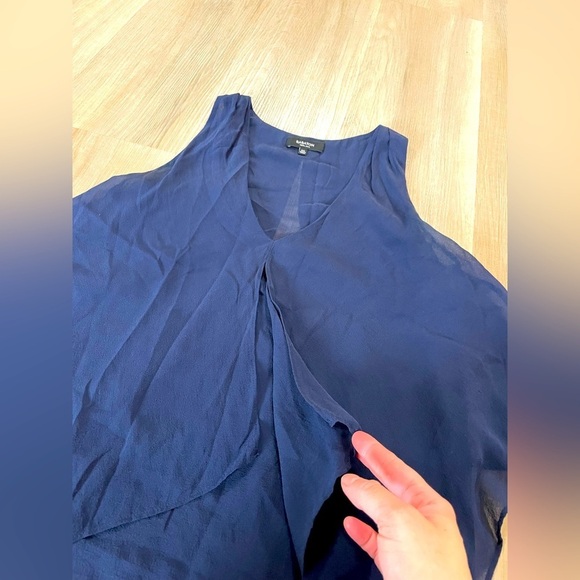 BABATON Aritzia 100% Silk Blue Dressy Ruffled Blouse. Size XXS - Picture 3 of 8